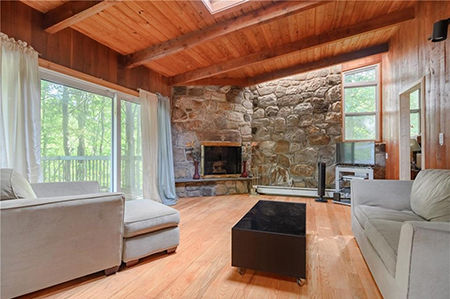 3 East King, Danbury, CT